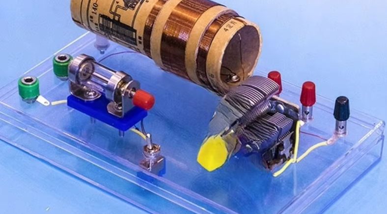 مكثف هوائي متغير 140 ملف بتصمي - مراجعة Science Hobbyist وسعره
